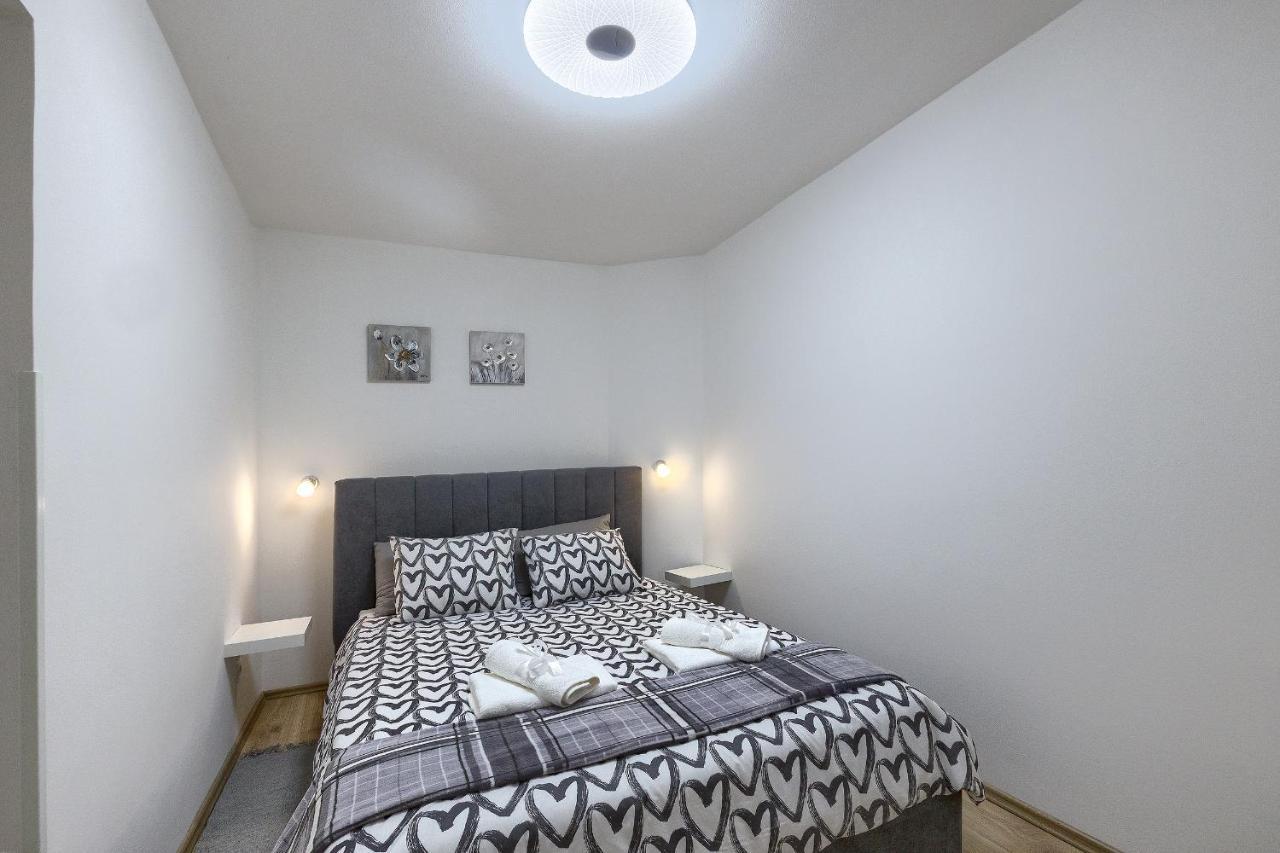 Studio Apartman Luka Помер Екстер'єр фото