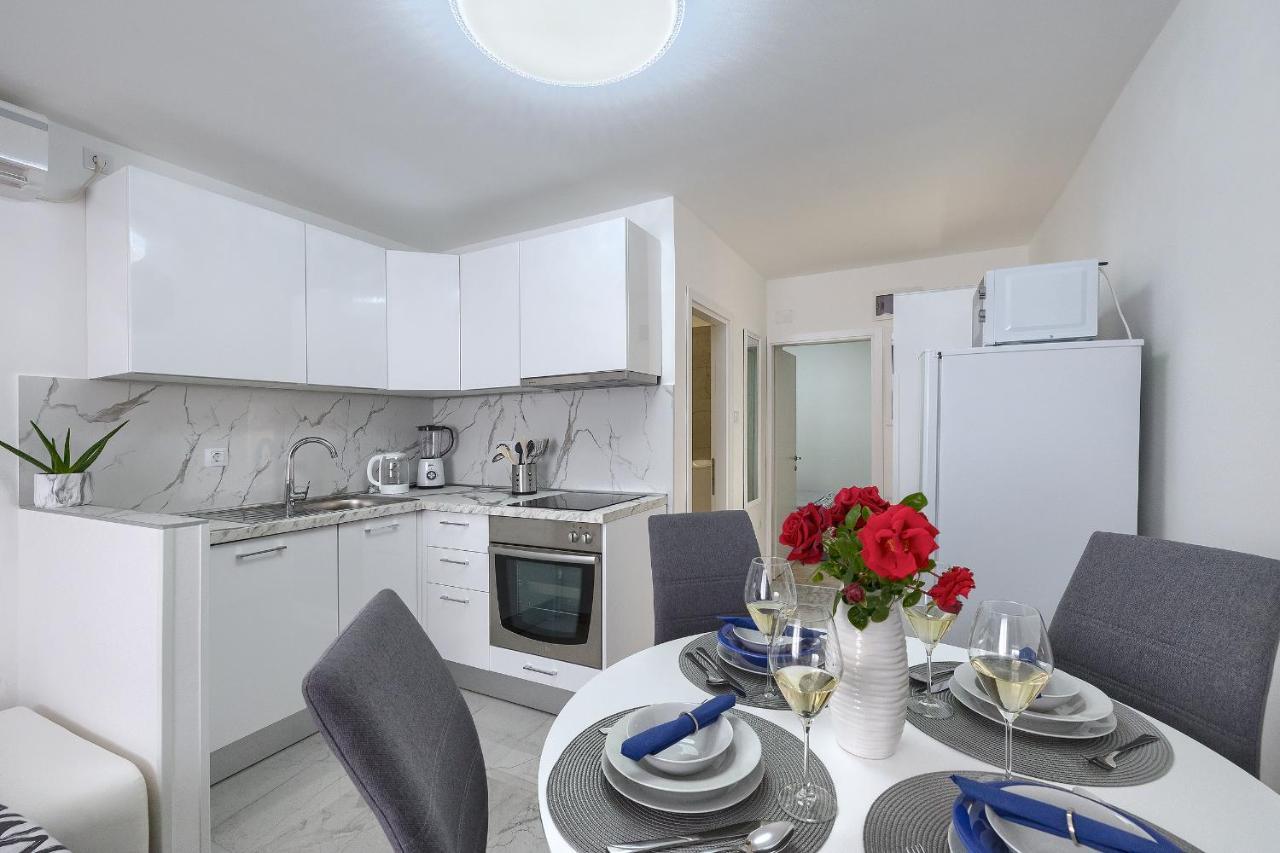 Studio Apartman Luka Помер Екстер'єр фото